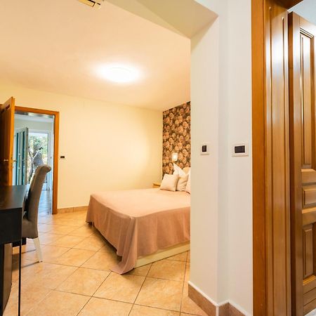 Bed & Breakfast Villa Terezija Башка Экстерьер фото